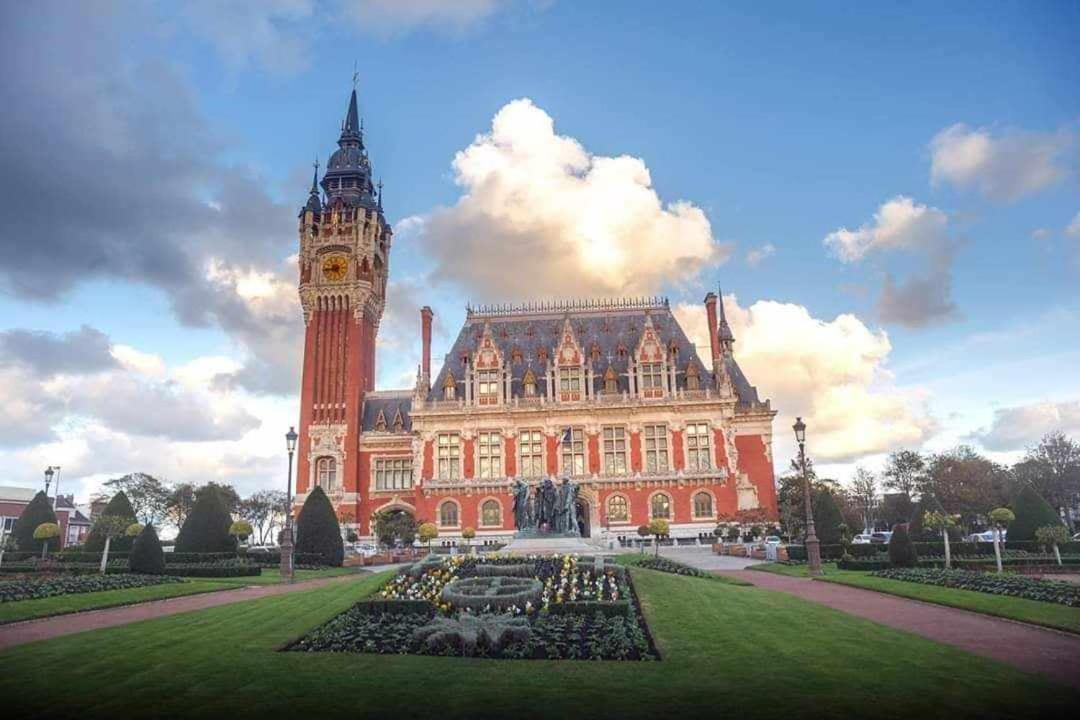 Calais Plage-Gare Appartement Elegant Tout Equipe Dış mekan fotoğraf